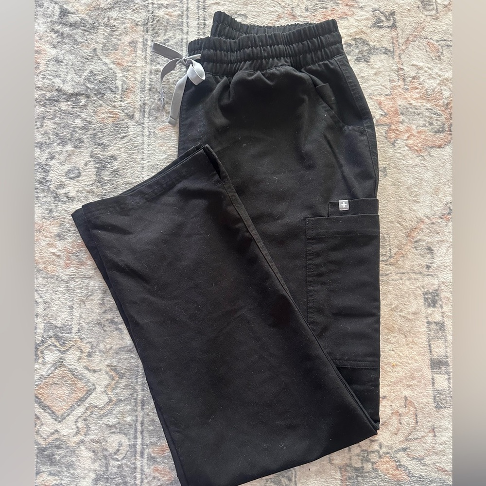Figs black straight leg scrub pant